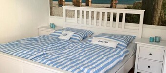 Vacation Home "Insel Hus" with Private Terrace, Garden & Wi-Fi