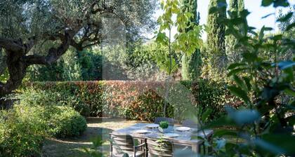Kompleto - Ground floor apartment with garden