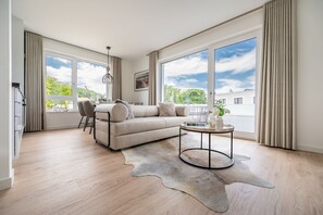 Luokittelematon kuva, 3 kautta 21, painike