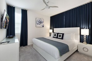 View from room - Solara Resort - Luxury 9 Bedroom Homes (Kissimmee)