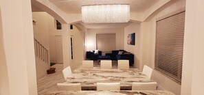 Interior - 6br 6ba Modern Villa is Perfect for Your Vacation! (Davenport)