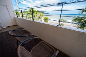 Basic House | Terrace/patio