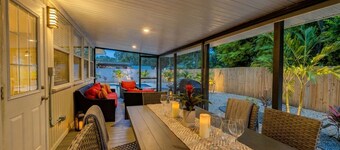 Sun-Soaked & Heated Pool Home - Minutes to Siesta Key