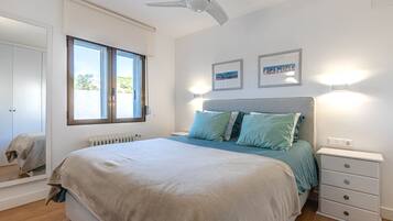 1 bedroom, iron/ironing board, bed sheets
