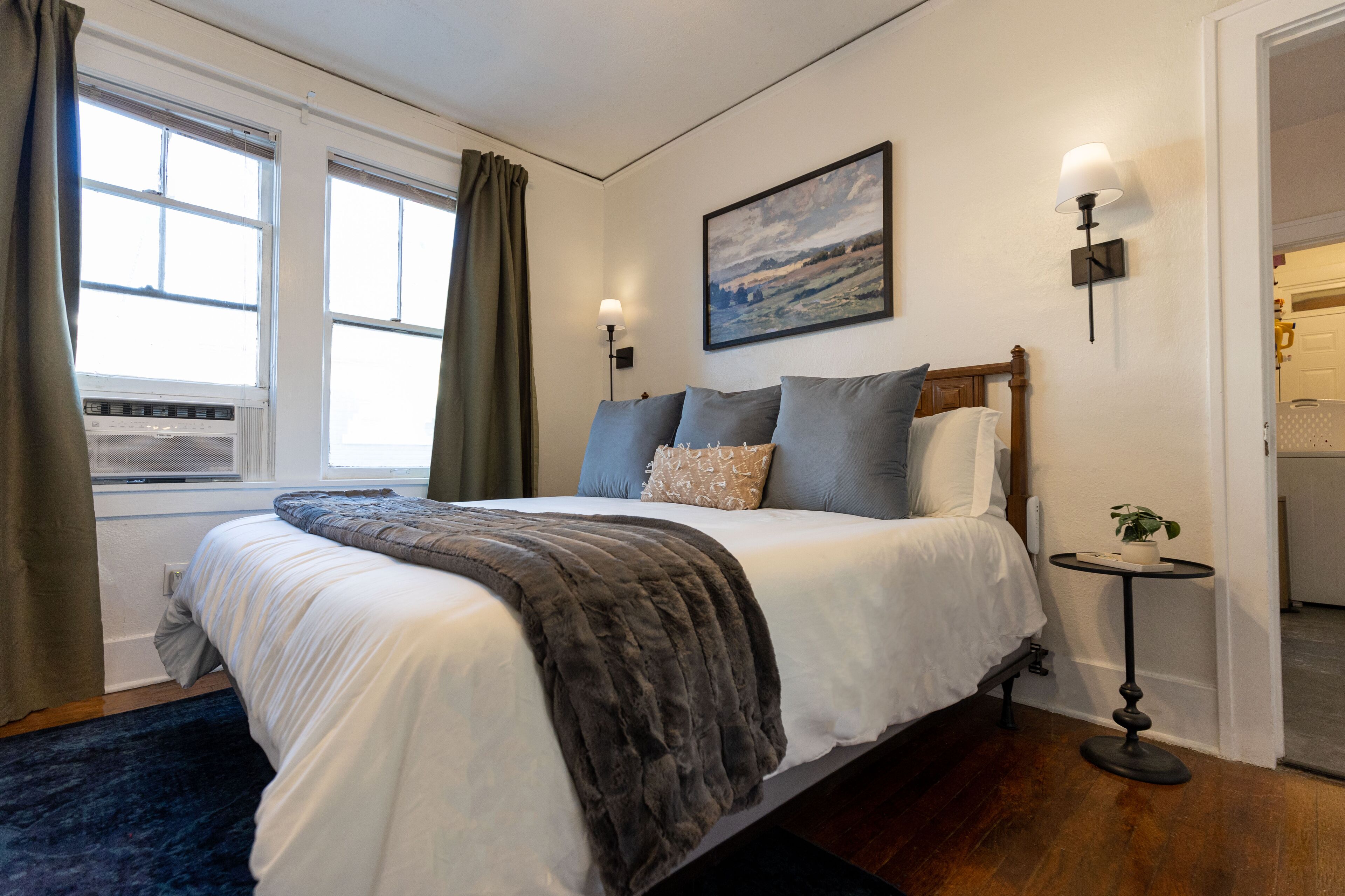 1 chambre, fer et planche à repasser, Wi-Fi gratuit, draps fournis