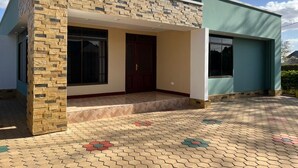 Front of property - RAFIKI house  (Arusha)