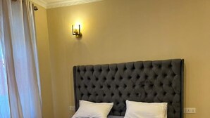 Room - RAFIKI house  (Arusha)