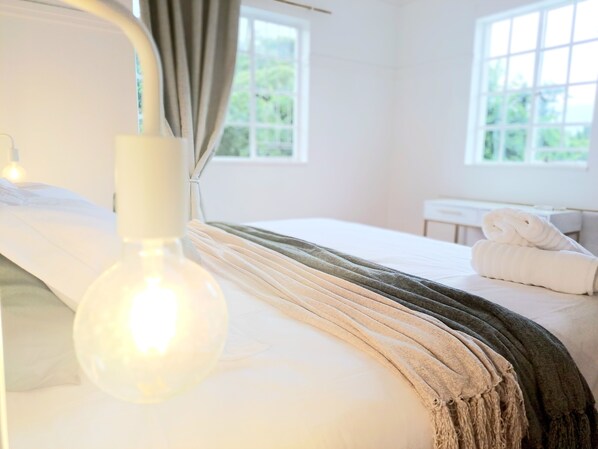 2 bedrooms, desk, iron/ironing board, free WiFi