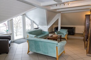 TV connectée, table de tennis de table