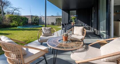 Holiday Home near Veerse Meer with Garden
