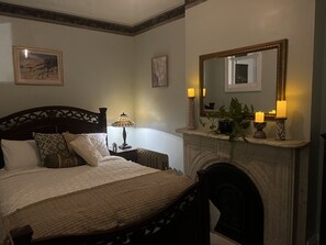 1 bedroom, iron/ironing board, Internet, bed sheets