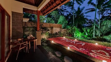 Premier Villa | 1 bedroom, minibar, in-room safe, individually decorated