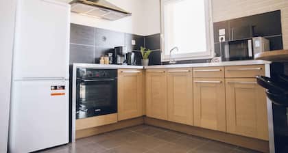 Charming Green apartment 20 min from Toulouse
