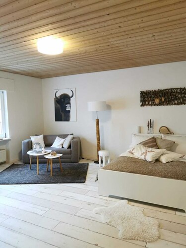 The perfect time-out surrounded by greenery on an idyllic farmstead