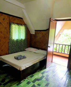 Standard Double Room | Bed sheets - Moreno's Place (Boracay Island)