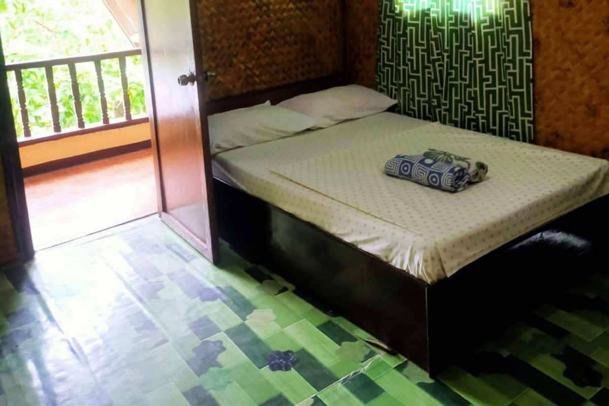 Standard Double Room | Bed sheets