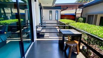 Chambre Standard, 1 lit double, vue ville, rez-de-chaussée