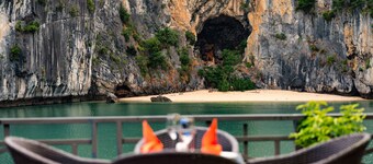 La Pandora Boutique Cruise