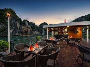 Terrace/patio - La Pandora Boutique Cruise (Ha Long)