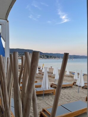 Beach - Bedroom and bathroom with summer kitchen, 12-minute walk to beach (Bormes-les-Mimosas)