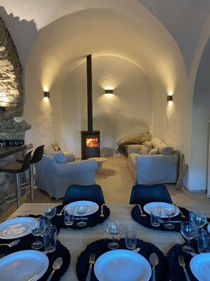 Interior - Village house with exceptional sea, mountain & village views (Ville-Di-Paraso)