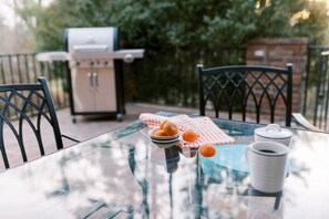 Outdoor dining - Winton Place | OPEN Private Pool +Tennis Court (Lynchburg)