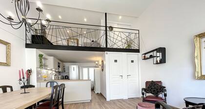 GĂźte confortable Ă Saugues pour randonneurs, 3 chambres spacieuses avec salle d'eau privative