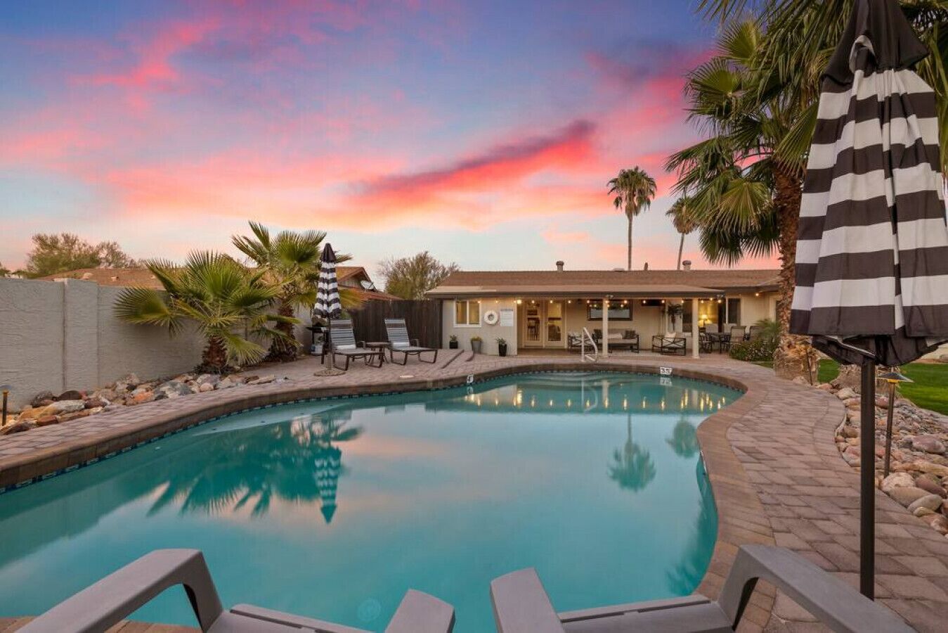 Fountain Palms | Heated Pool + Golf + Hike
