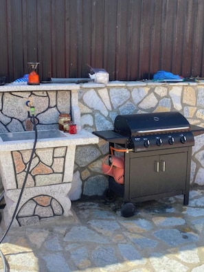 Terrace/patio - Handicap Accessible Full Cottage with all amenities. (Gusinje)