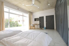 Iron/ironing board, free WiFi - House Seven (Islamabad)