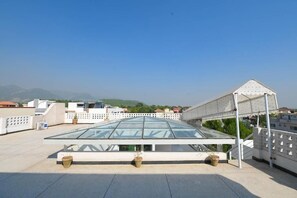 Superior Double Room | Terrace/patio - House Seven (Islamabad)