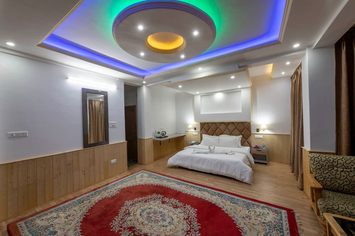 Executive Room | Free WiFi