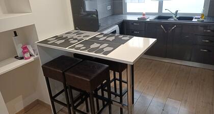 Quiet location 10 minutes from town center, bus stop and everything nearby