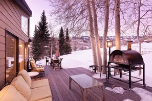 Hus (Martingale Lane Home) | Terrass/Patio