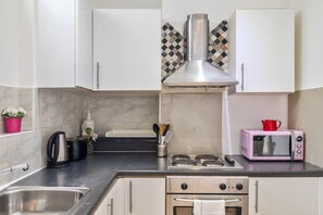 Room - Crawford Place Suites I (London)