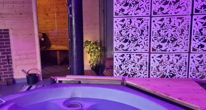 Angelas Hideaway Private hot tub and Sauna