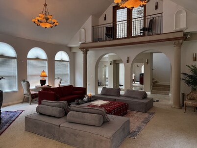 Charming Private home with access to everything within 1 mile