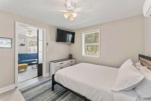 1 habitación, tabla de planchar con plancha, wifi gratis y ropa de cama 