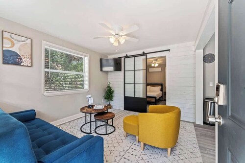 Flagler Haus 1533* TV, AC, WiFi