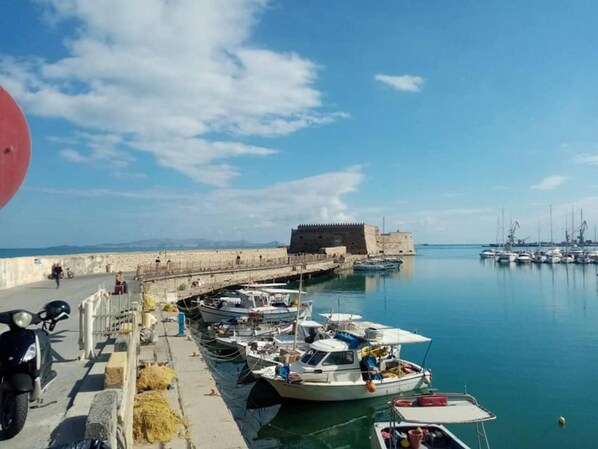 House | Marina - Damona 2BR Luxury Home With Garden (Heraklion)