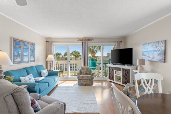 TV - Relaxing 1BR Golf Condo w/ Free Beach Service (Destin)