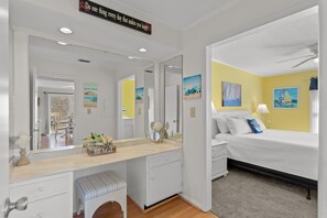 2 habitaciones, tabla de planchar con plancha y wifi gratis 