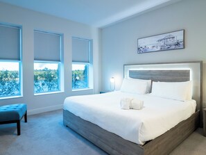 3 habitaciones, escritorio, tabla de planchar con plancha y wifi gratis 