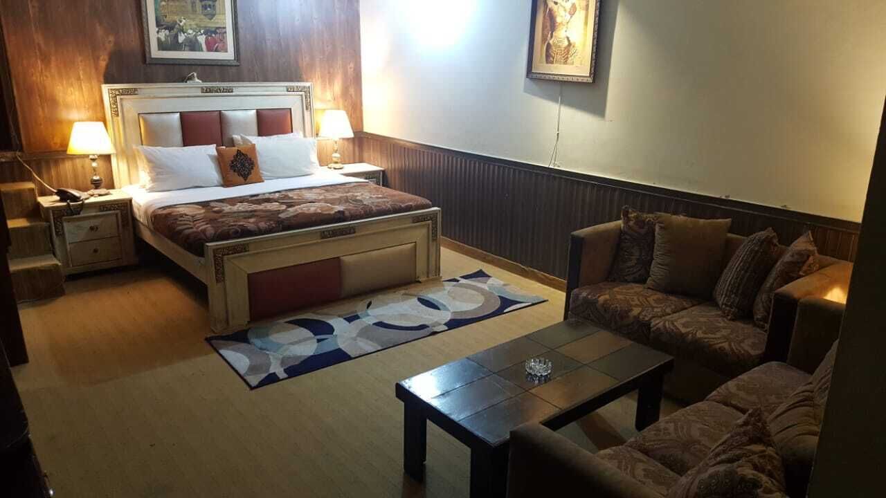 deluxe double room | iron/ironing board, free wifi, bed sheets