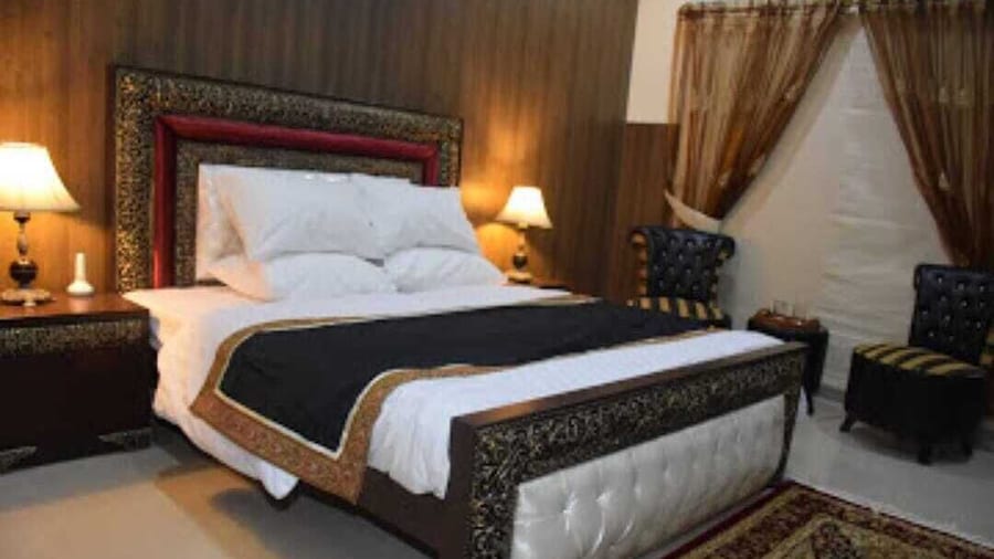 Lasani Continental Hotel Lahore