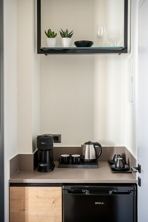 Estudi en suite clàssic | Cafè i cafetera