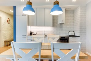 Deluxe Apartment | Private kitchen