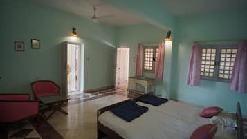 Royal Suite | Premium bedding, cots/infant beds, free WiFi, bed sheets