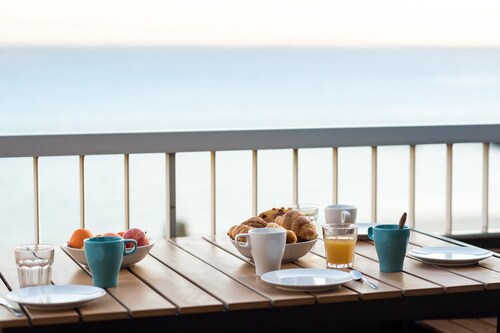 Vue mer & plage au pied 4 chambres idéal famille