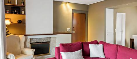 Télévision, cheminée